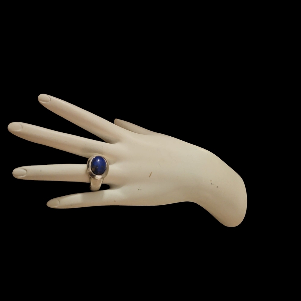 Sterling Silver Ring w/Blue Stone